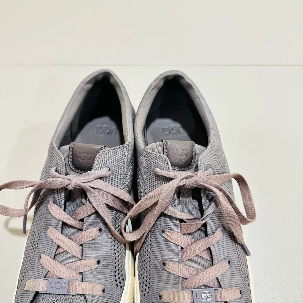 UGG Womens Zilo Knit‎ Sneakers LT/PAS GrayShoe Size 10
